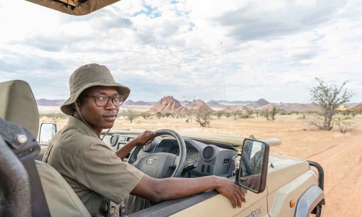 Expert Safari Guide