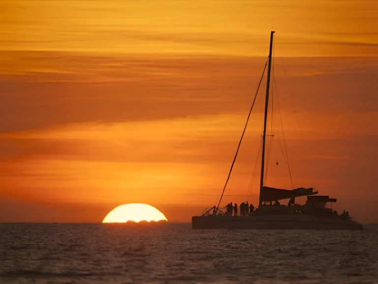 NUNGWI BAY SUNSET CRUISE CHARTER